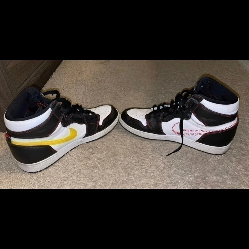 Mens Nike Air Jordan 1 Retro High OG Defiant Shoe Size 11.5 cd6579 071 pre own